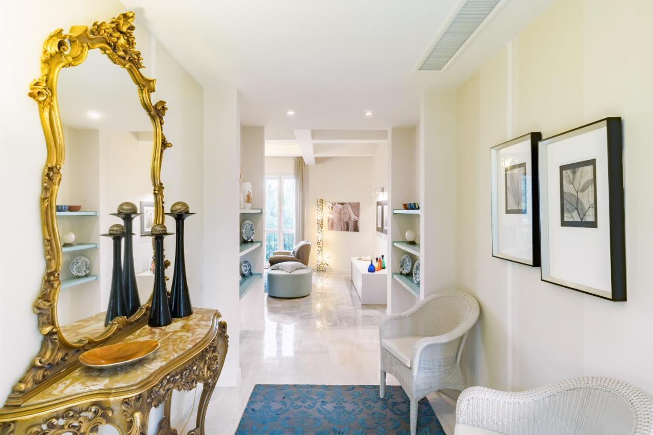Residenza Al Vittoriale - By Host4U Appartement Gardone Riviera Buitenkant foto