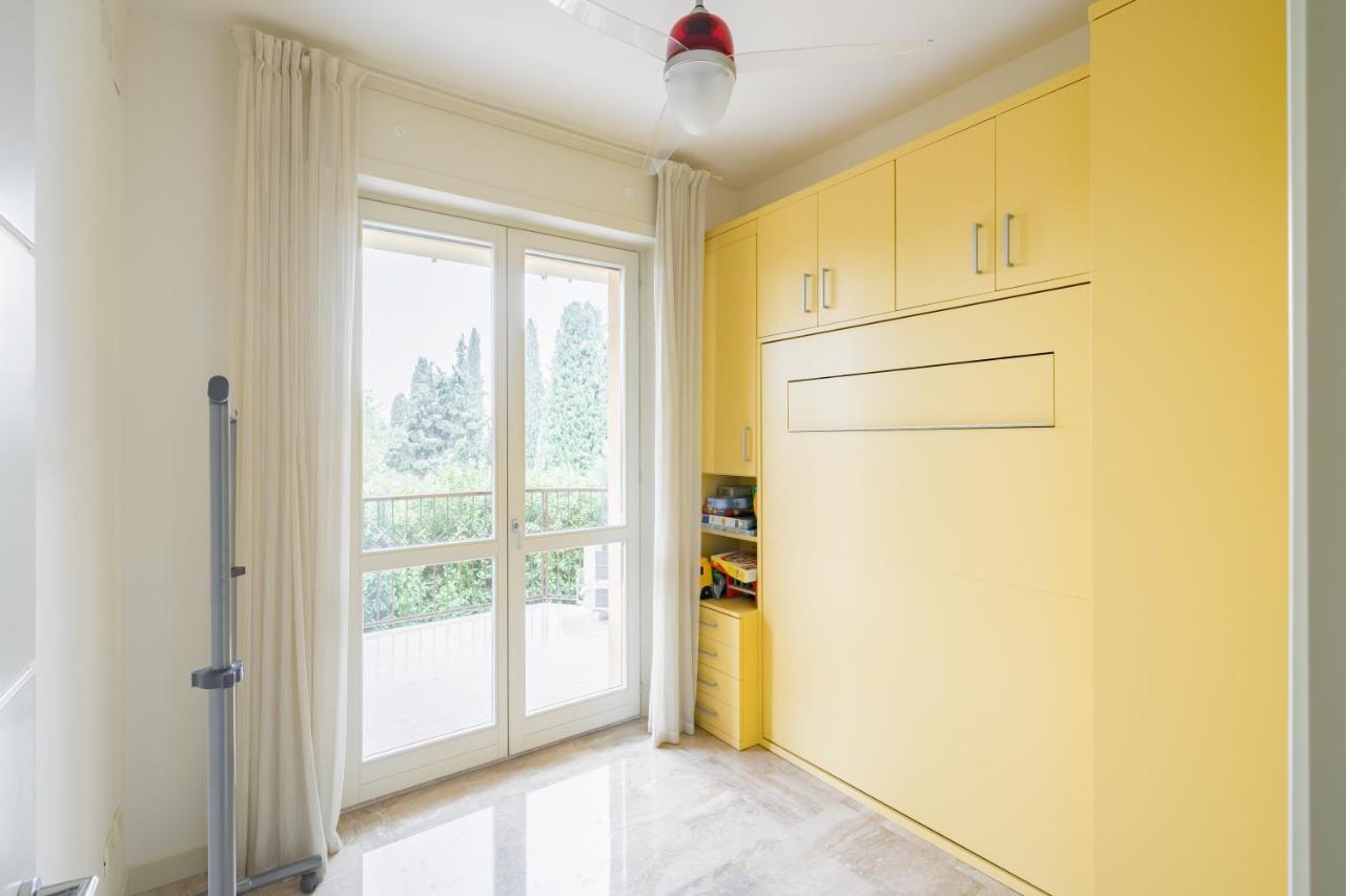 Residenza Al Vittoriale - By Host4U Appartement Gardone Riviera Buitenkant foto